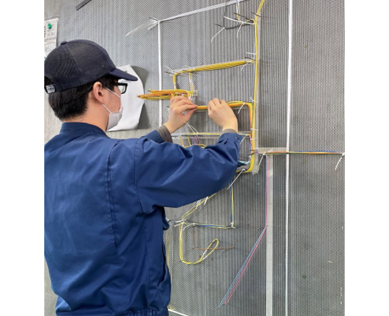 ハーネス加工（束線加工）