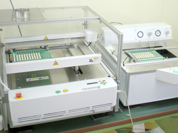 卓上噴流はんだ付け装置TAKUROBOⅡ（弘輝テック）