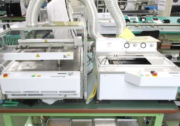 ポイント噴流型半田付け装置